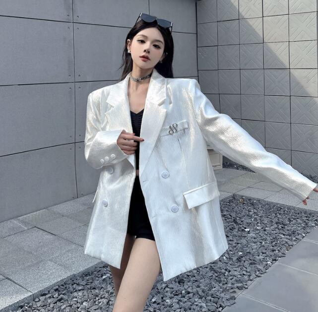 https://fulmo-img-server.com/dancebeat/ff4d3184-95e2-42ab-b42f-7ff8e4e5eeae.jpg