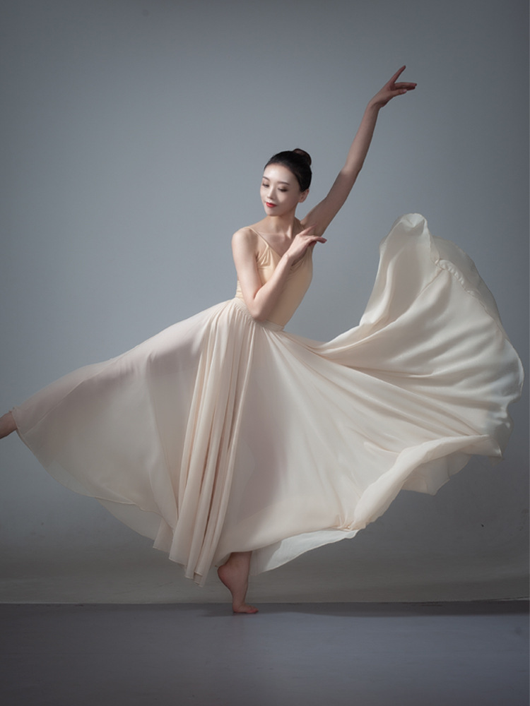https://fulmo-img-server.com/danceuri/165e3a2c-1980-48a1-8464-01c28d474a3b.jpg