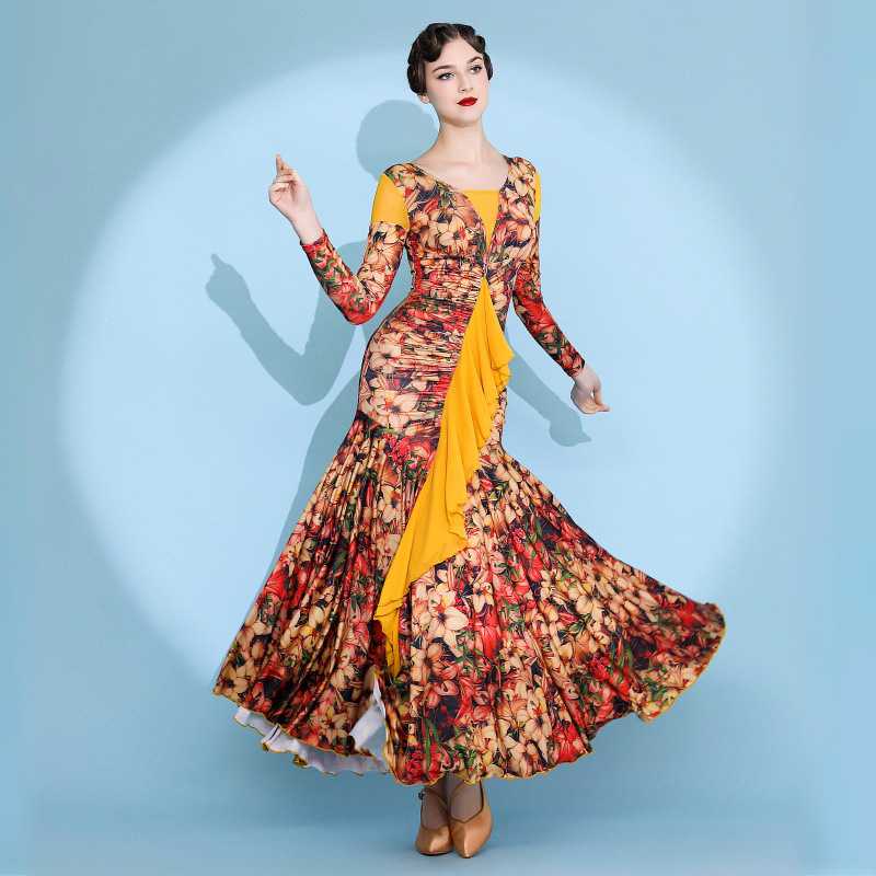 社交ダンスで輝く存在感!ヨーロッパ発のドレスおすすめ10選