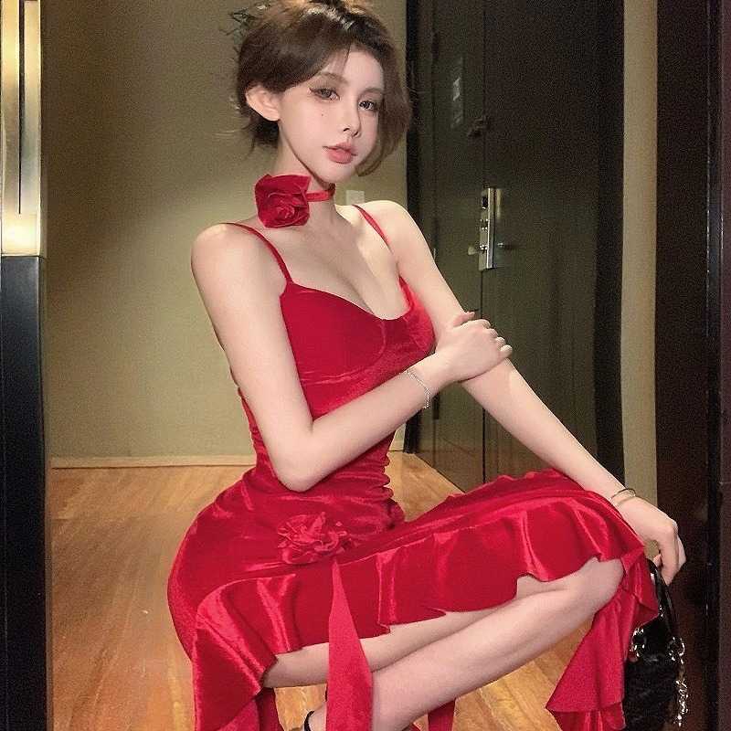 ダンス ドレス 優雅な花飾り付きフレアスリットドレス