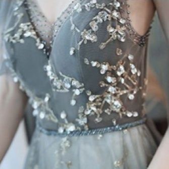 花散らし刺繍入り透け感チュール社交ダンスドレス