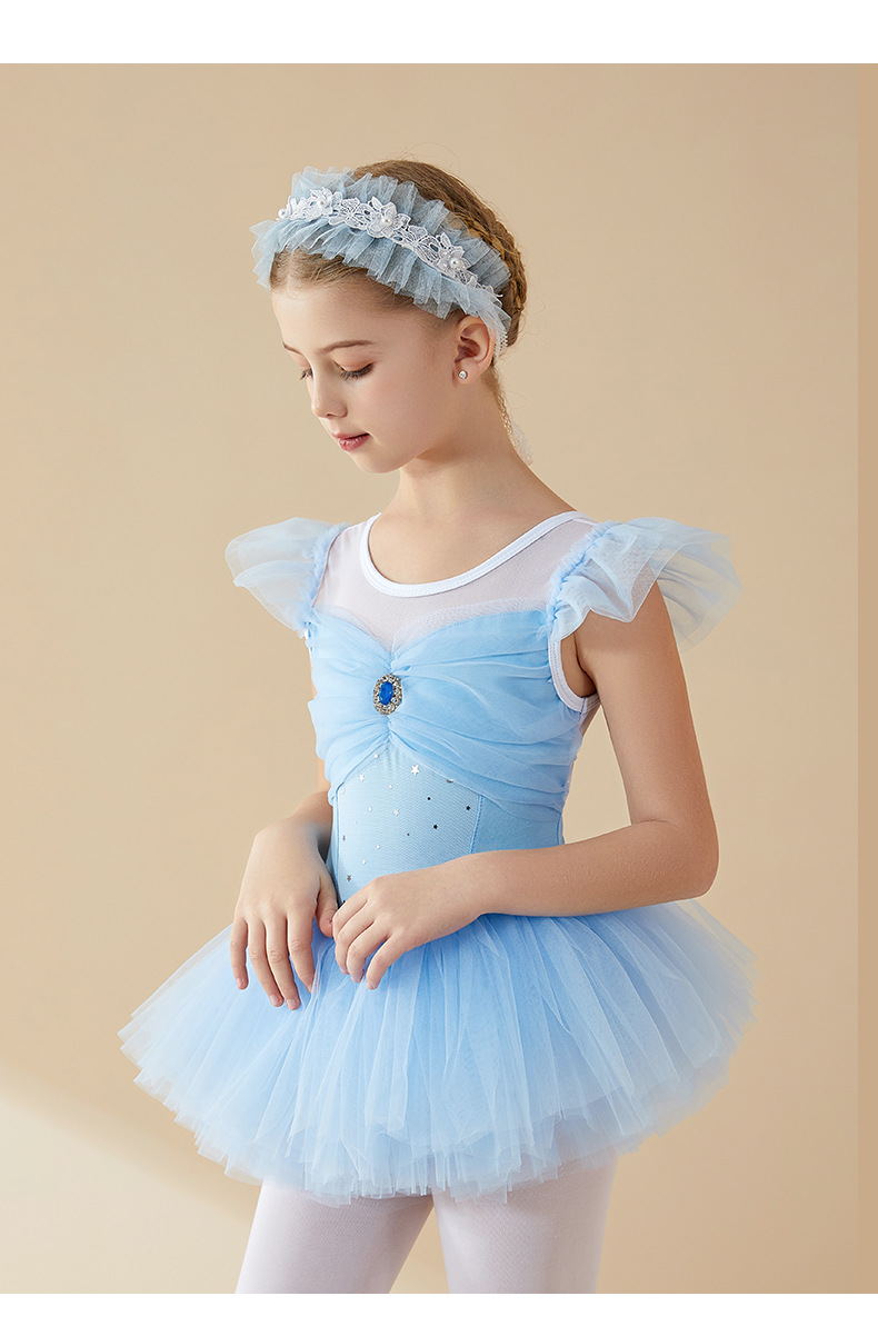 https://fulmo-img-server.com/danceuri/a69abcea-22ff-4088-bba5-b1357cef4c8e.jpg