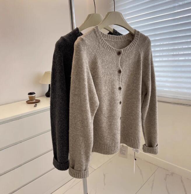 デート服 新作ふわもこニットカーディガン二色展開