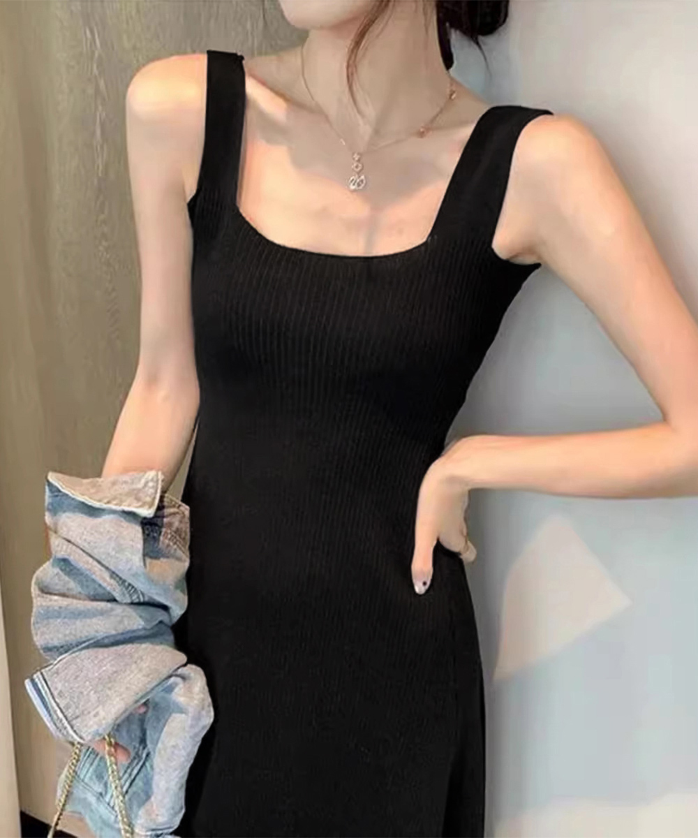 デート服 スクエアネック ニットタンクワンピース