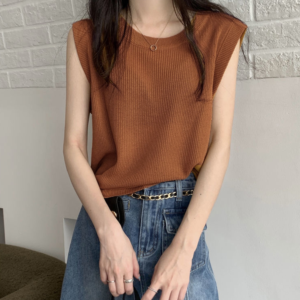 デート服 夏のデートにぴったり リブニットノースリーブトップス