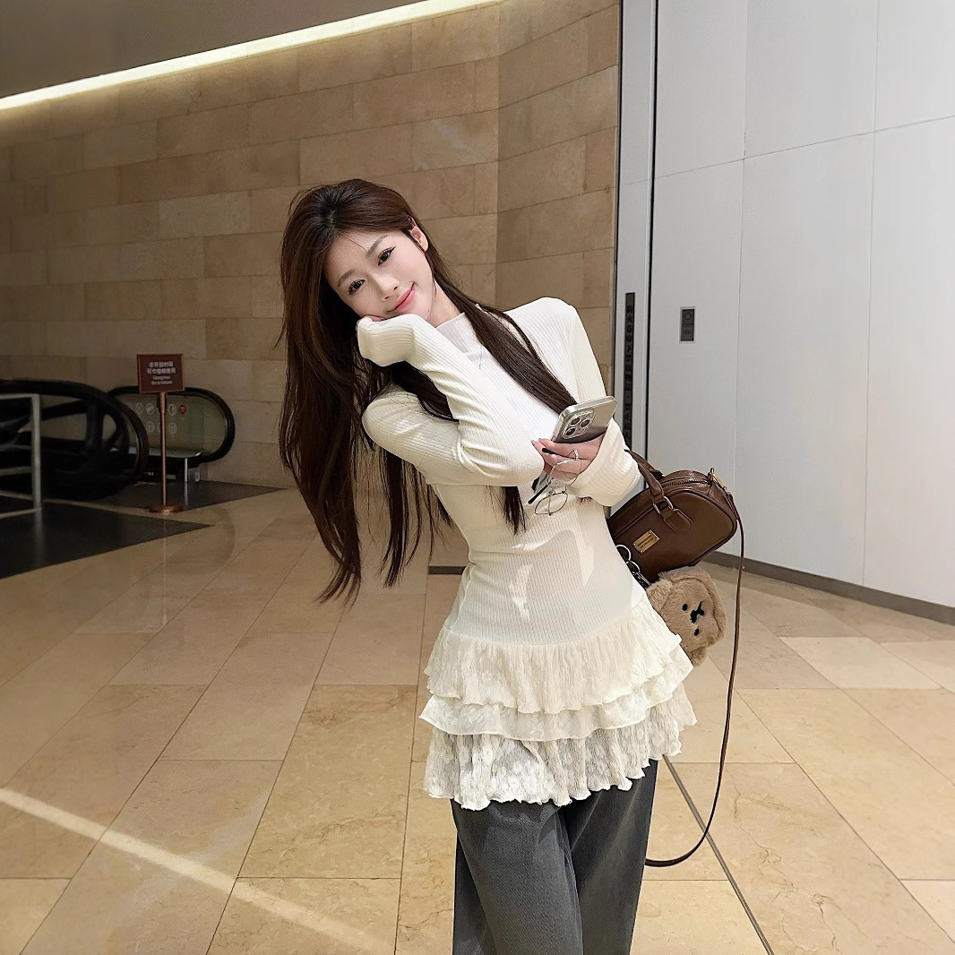 デート服 リブニット裾レースフリルチュニック居酒屋デート