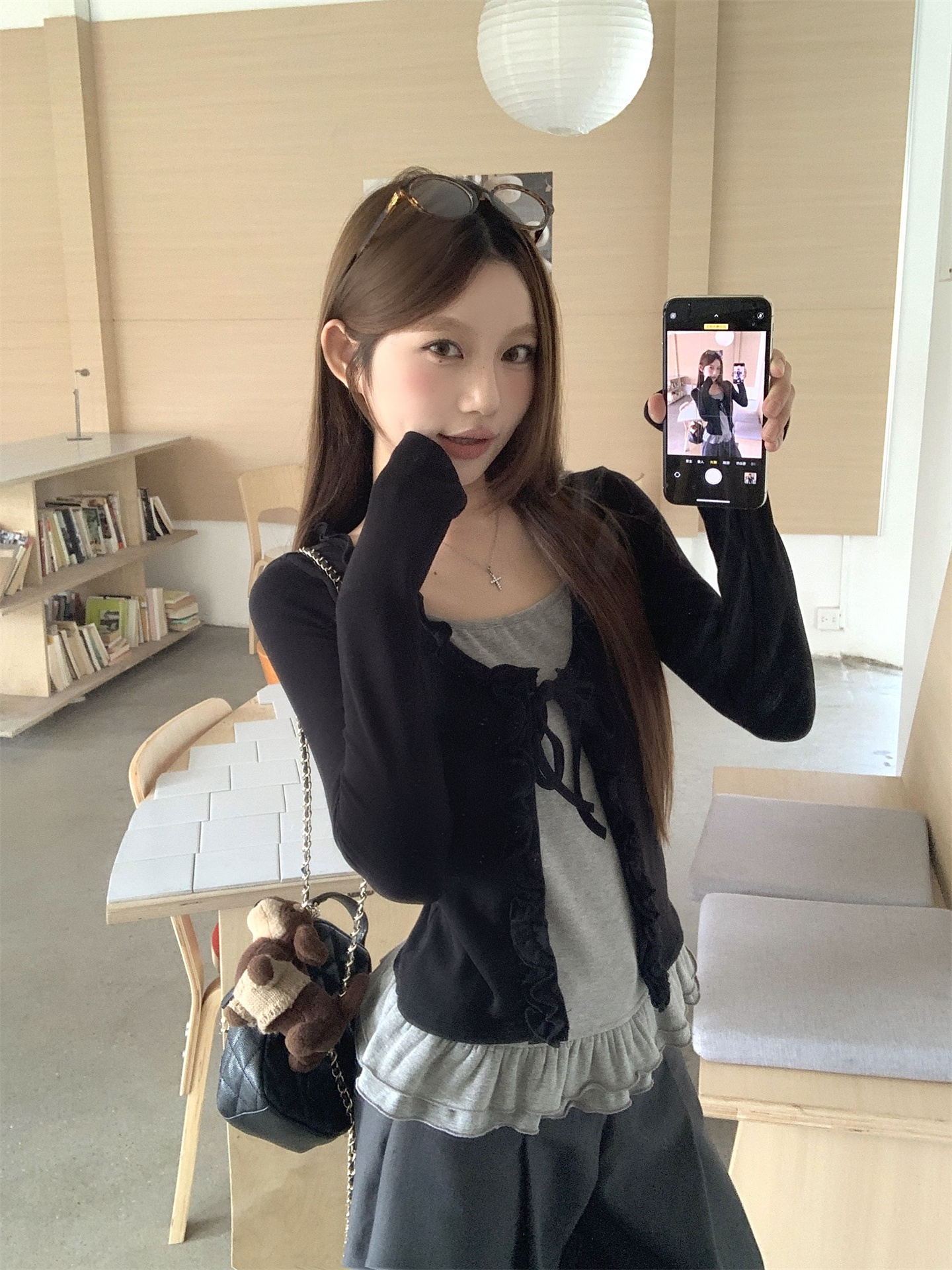 デート服 上品フリル切り替えカーディガン