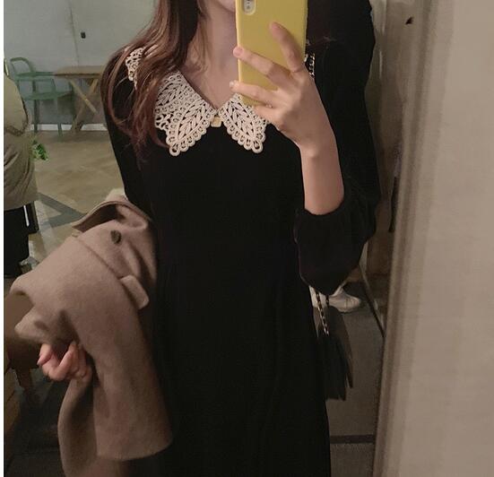 デート服 パール襟付き黒ロング丈ベロアワンピース