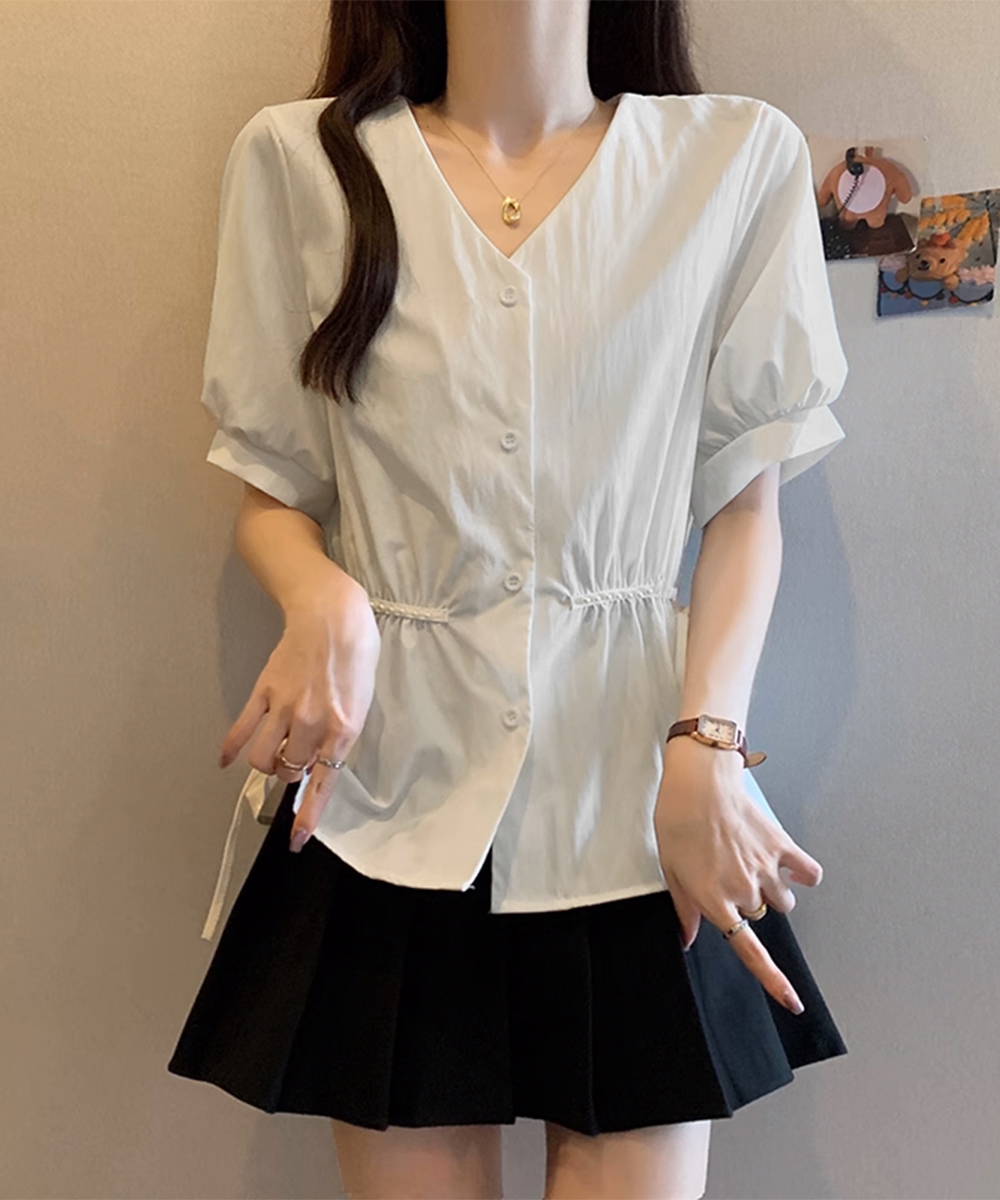 デート服 夏のデート向け パール付きウエスト絞りブラウス