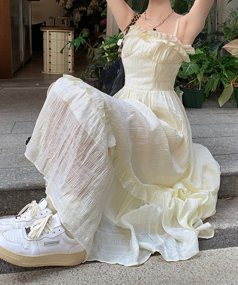 デート服 フリルティアード キャミロングワンピース