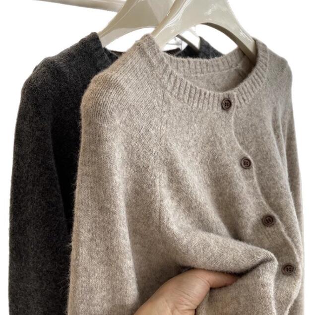 デート服 新作ふわもこニットカーディガン二色展開