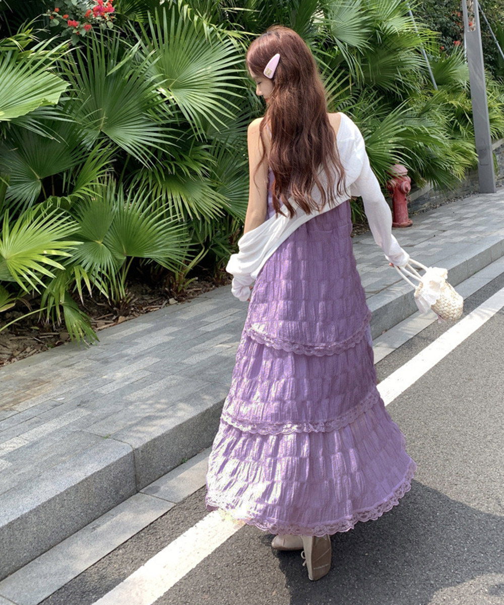 ふんわりレースのティアードキャミワンピース
