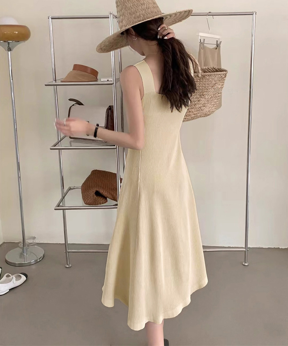 デート服 スクエアネック ニットタンクワンピース