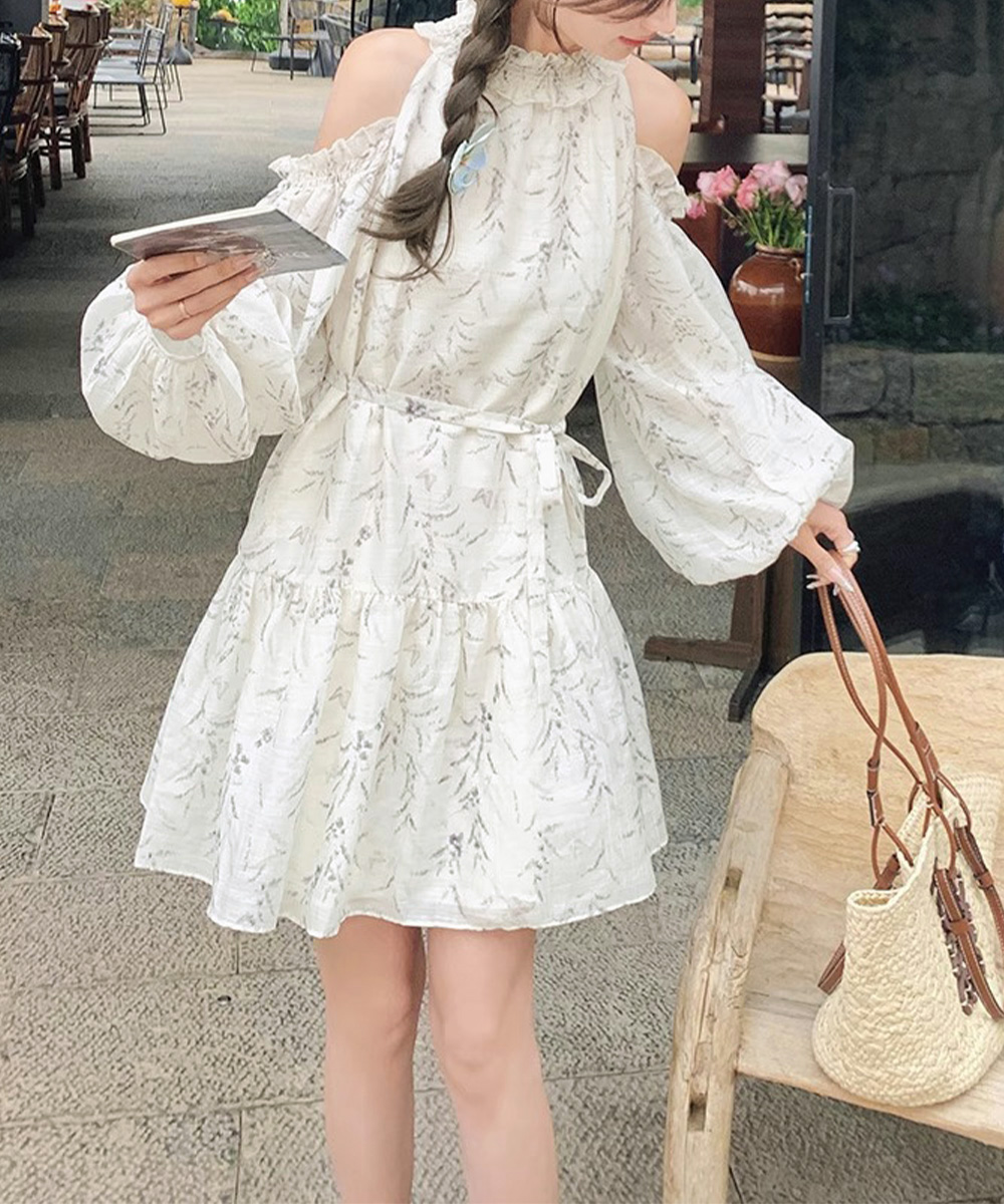 デート服 肩見せ 花柄フリルティアードワンピース