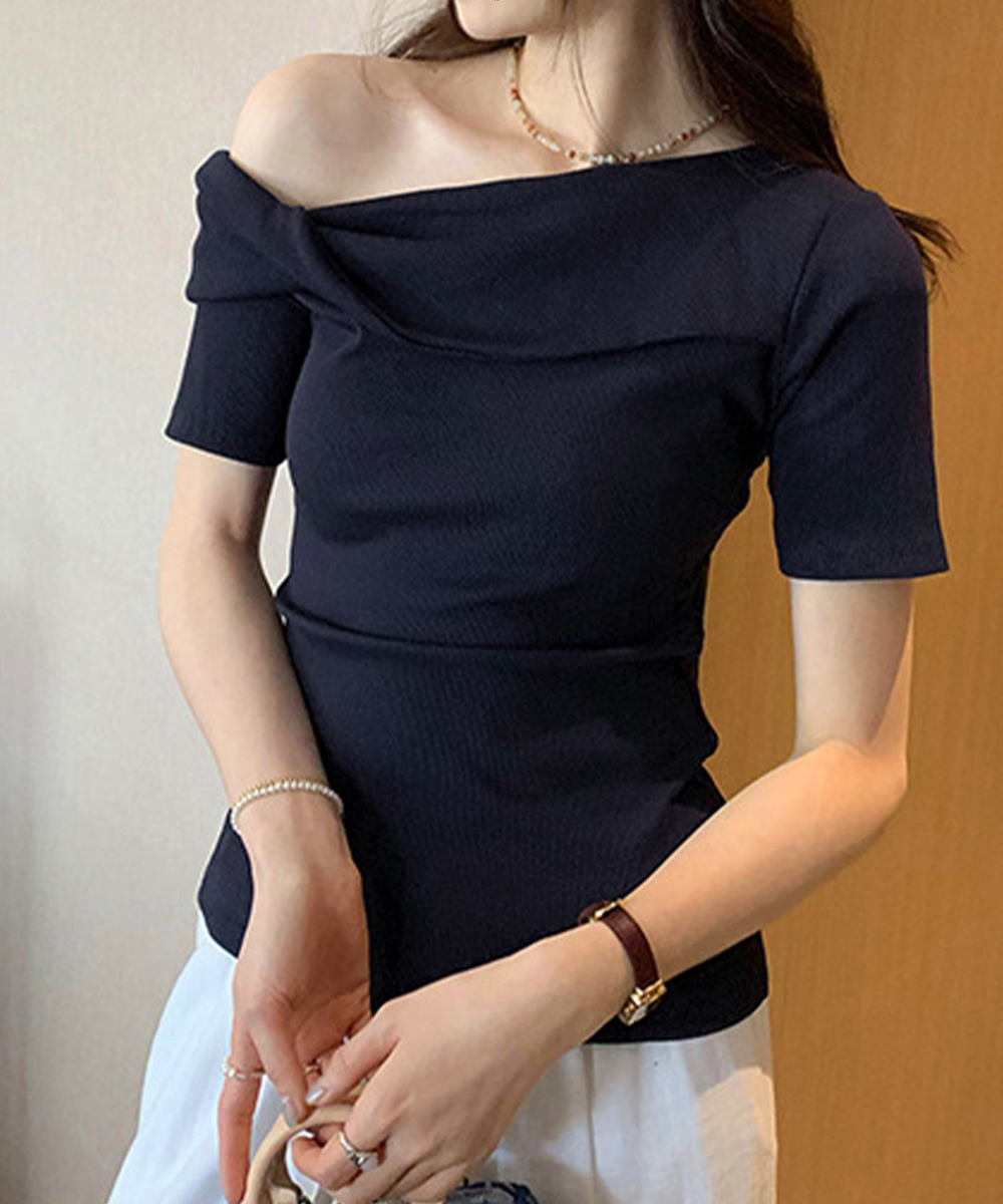 https://fulmo-img-server.com/datepi/aaa4dfc8-3b03-49a6-be7e-3a4d2430e2a7.jpg