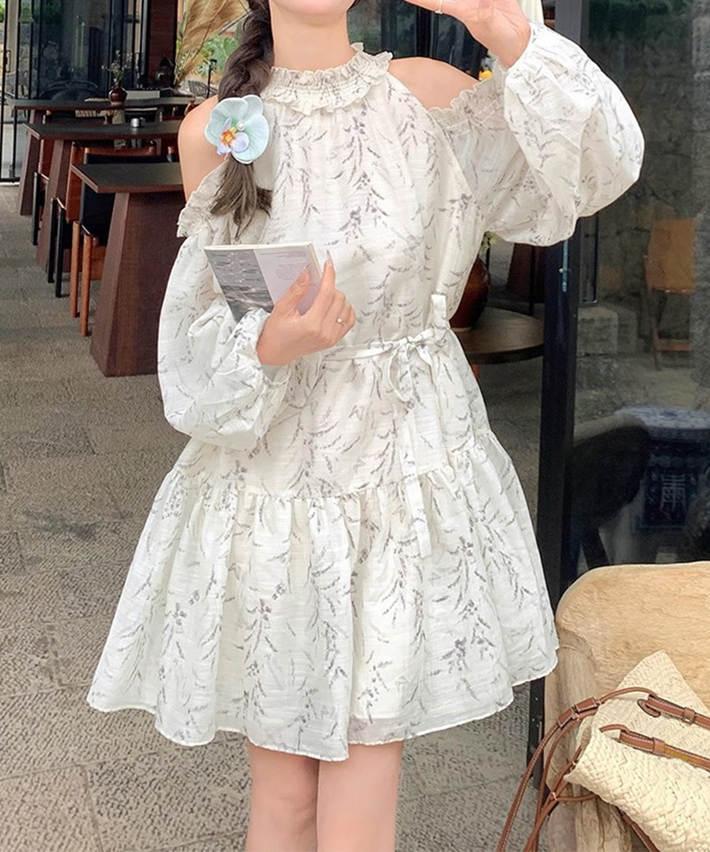 デート服 肩見せ 花柄フリルティアードワンピース
