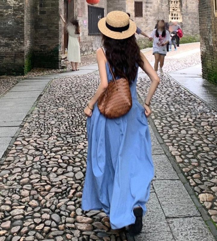 https://fulmo-img-server.com/denim-onepiece-labo/1785978840414_3xxxl1bo_x30y9b4b.jpeg
