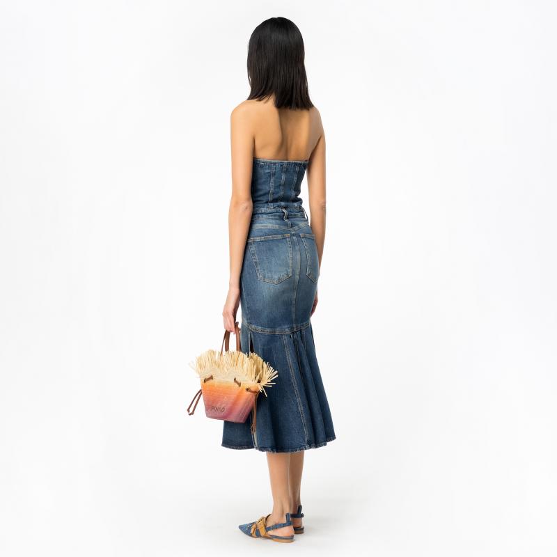 https://fulmo-img-server.com/denim-onepiece-labo/3c1c0186f4ca4690be21d4008212329b.jepg