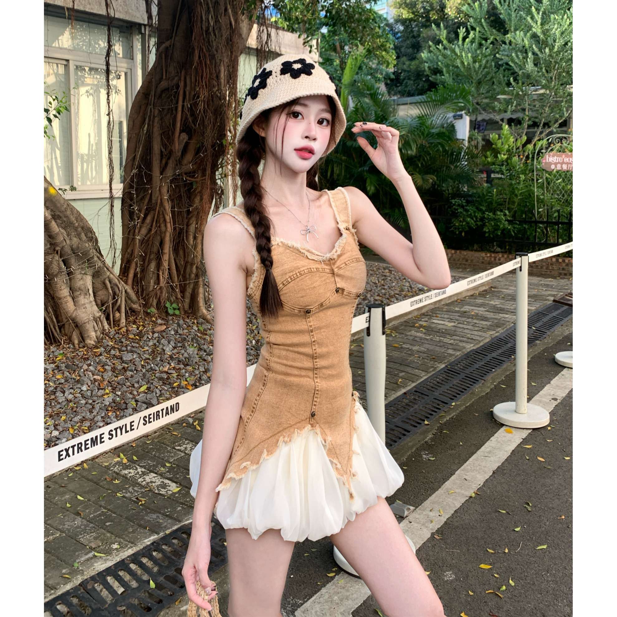 https://fulmo-img-server.com/denim-onepiece-labo/3ecea393fb10466ba016eb2e4fd565ff.jepg