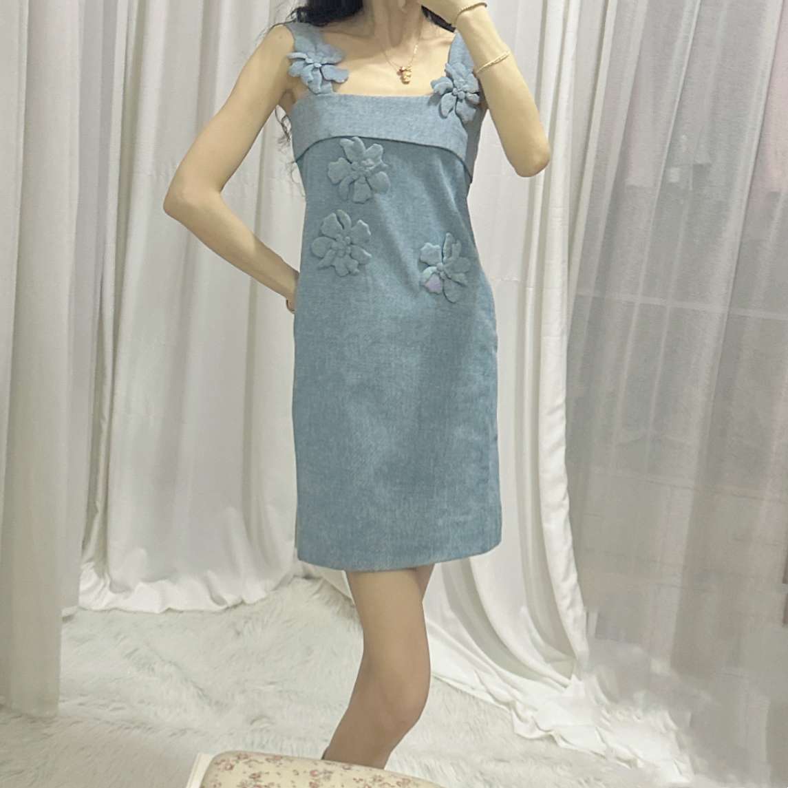 https://fulmo-img-server.com/denim-onepiece-labo/9206bc0027b64f3fbba2678771603a7b.jepg