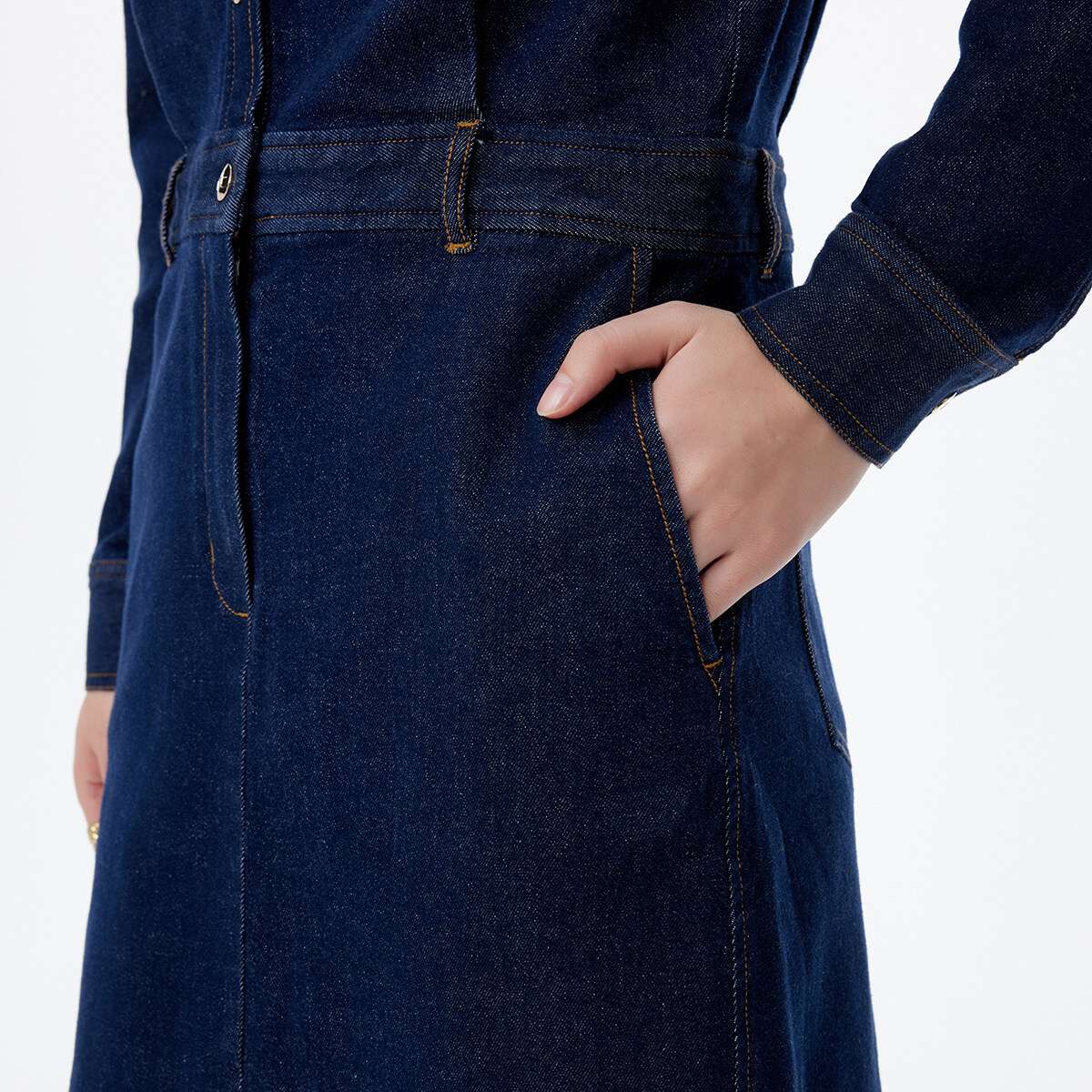 https://fulmo-img-server.com/denim-onepiece-labo/cadb253605b147cabe8e02af38865394.jepg