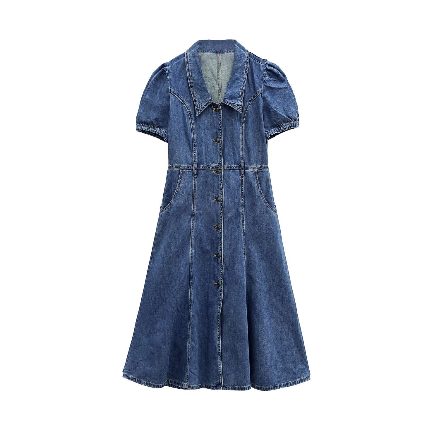 https://fulmo-img-server.com/denim-onepiece-labo/d0ac7a379db247219bc77137f3300270.jepg