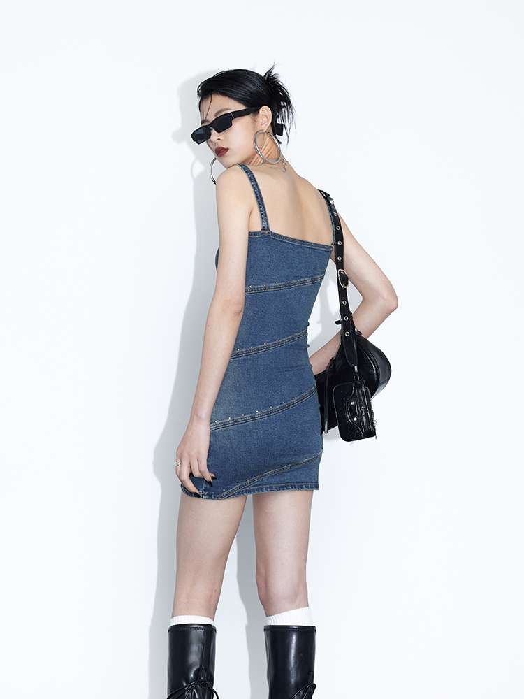 https://fulmo-img-server.com/denim-onepiece-labo/d6609916e7904004b4e45628d1c80792.jepg