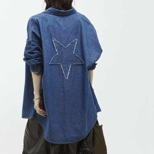 スター刺繍オーバーサイズデニムシャツ