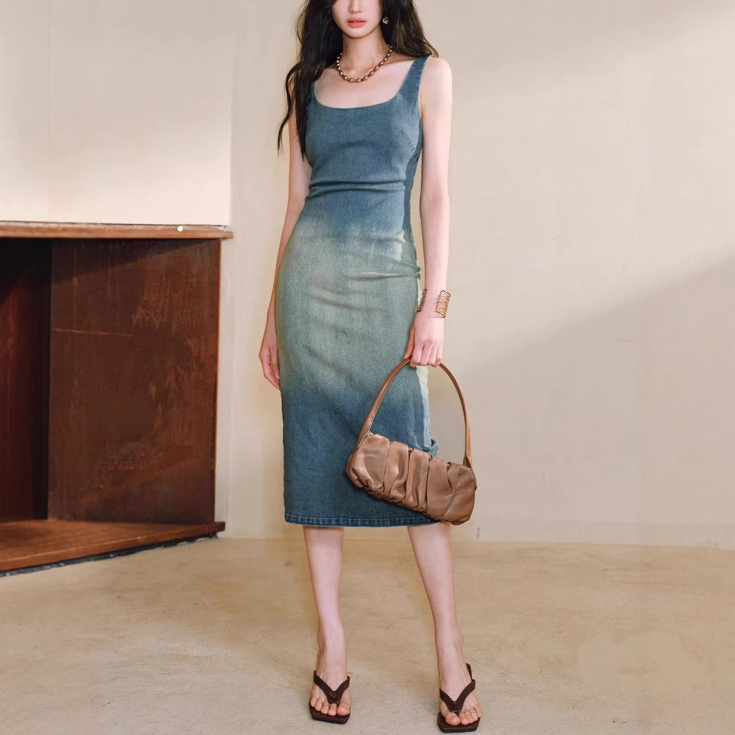 https://fulmo-img-server.com/denimmode/0a7db95c-e9d9-4c47-b996-c61e85da1d5e.jpg