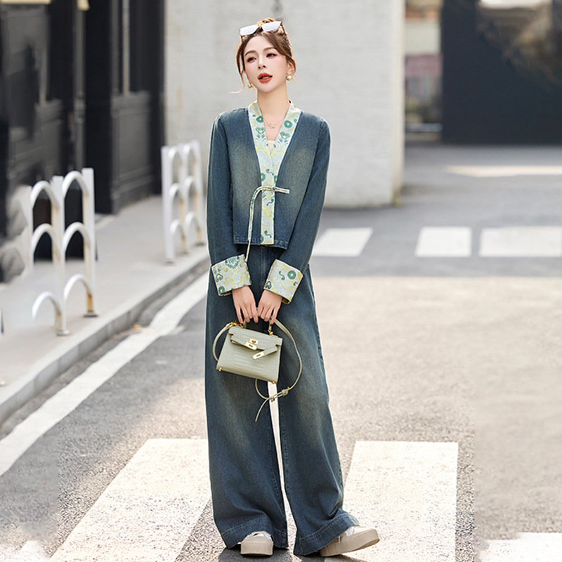 https://fulmo-img-server.com/denimmode/14417e8e-b5bc-4102-8d1d-fc555dae0998.jpg