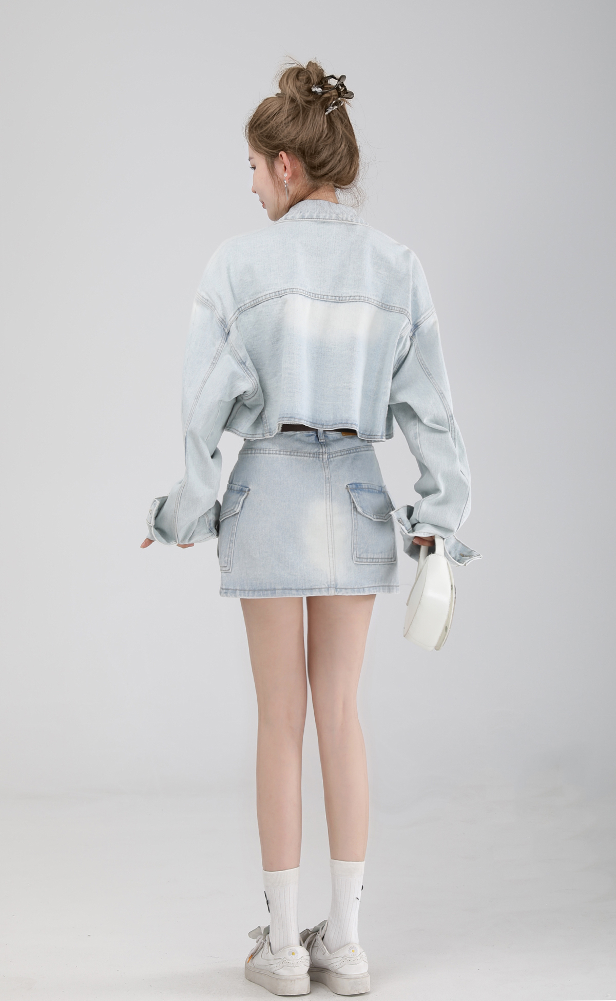 https://fulmo-img-server.com/denimmode/156caac1-2254-4d4e-81ea-438978c425b6.jpg