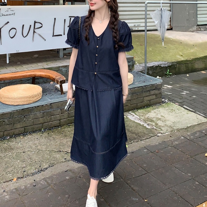 https://fulmo-img-server.com/denimmode/1742870956197_okxoy6ah_nvqnj3qi.jpeg