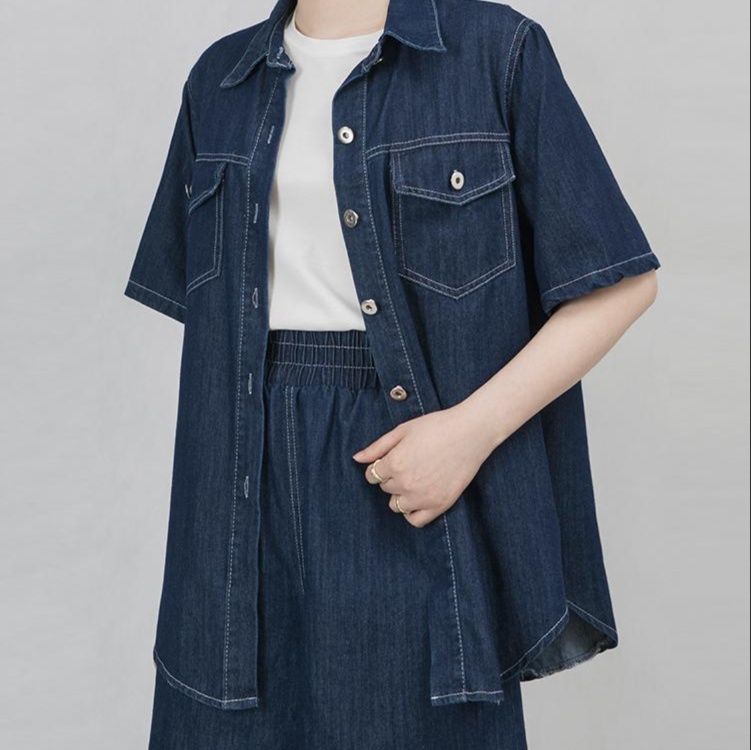 デニムセットアップ 半袖シャツとショートパンツの上下セット