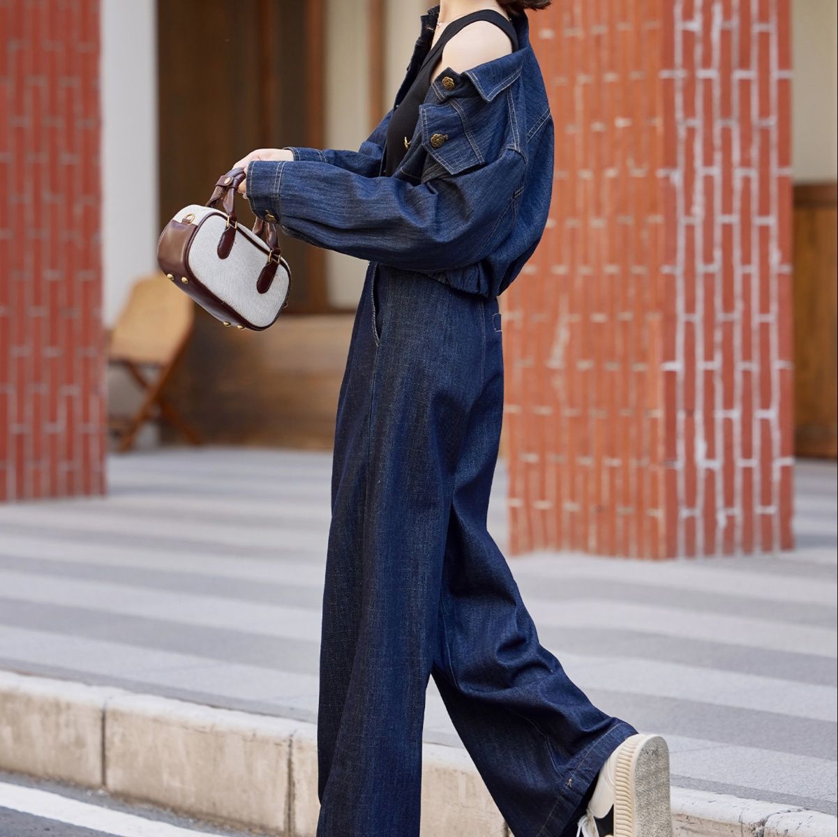 https://fulmo-img-server.com/denimmode/1756272741383_7h3b59vo_qv2cgyjy.jpeg
