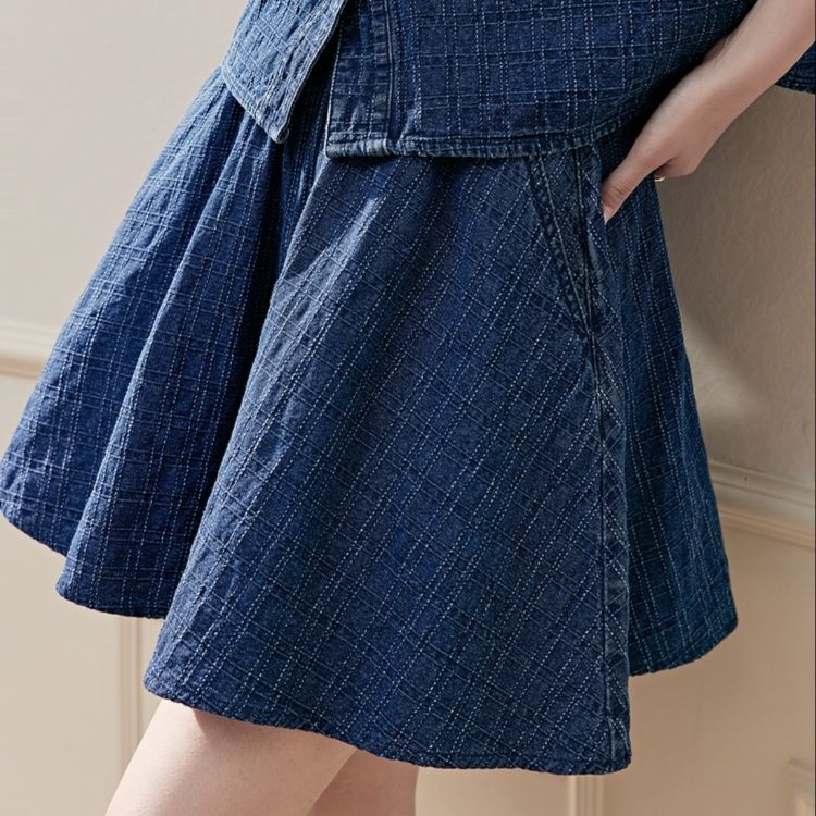 https://fulmo-img-server.com/denimmode/1756273460171_c1kwtn05_r9dqfpug.jpeg