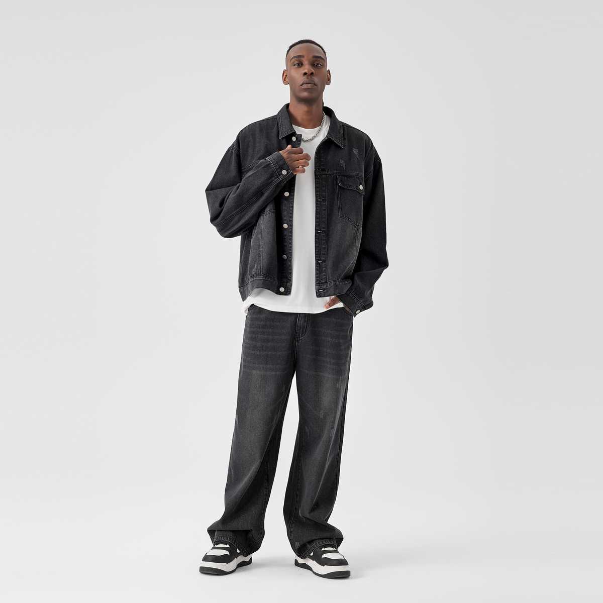 https://fulmo-img-server.com/denimmode/1756496308904_d9u9d2ob_lj9m30vb.jpeg