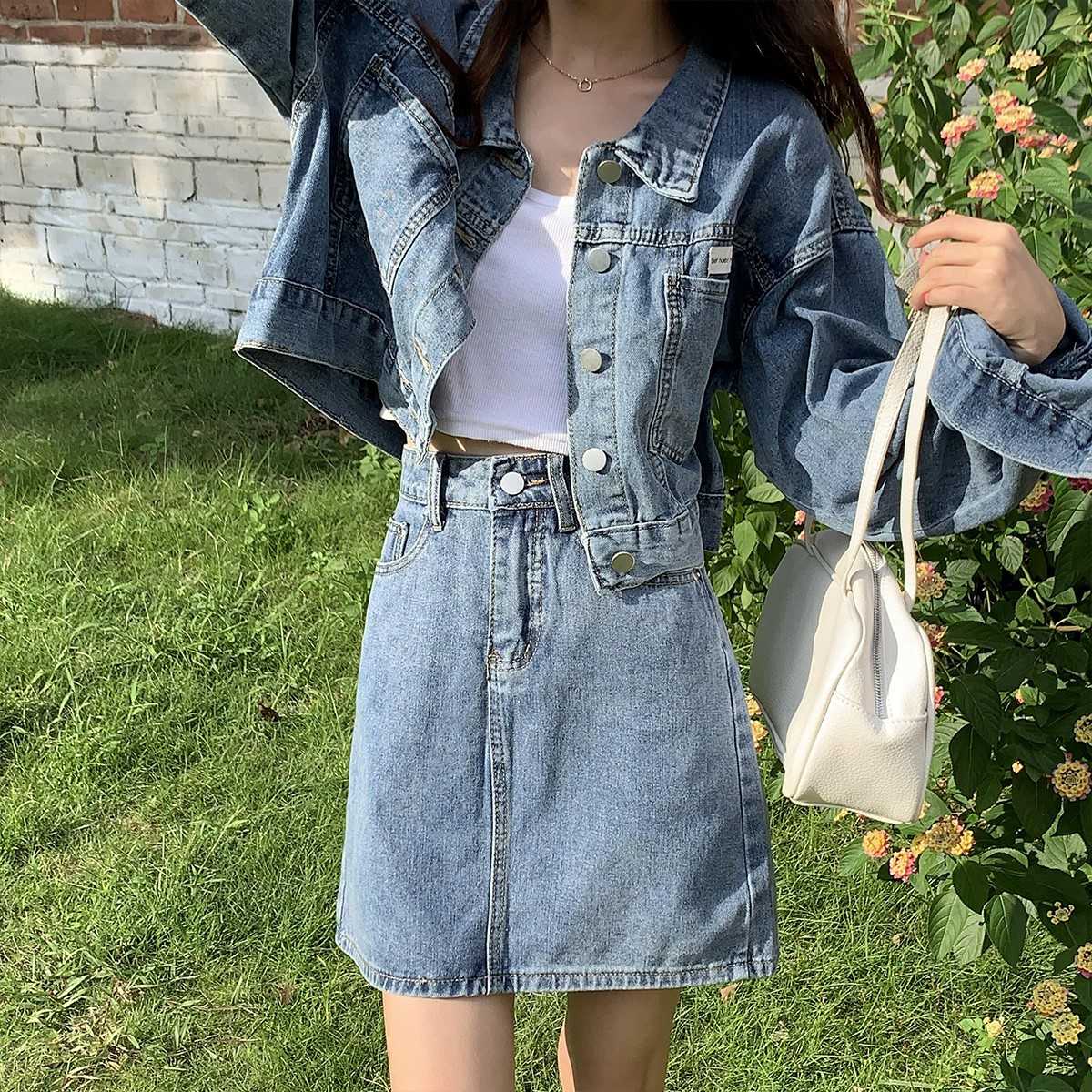 デニムセットアップ クラシックなカジュアルデニムセットアップ