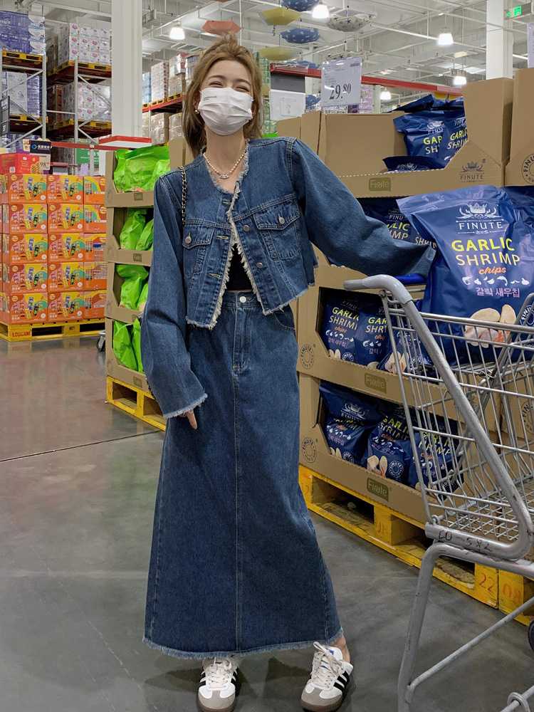https://fulmo-img-server.com/denimmode/1756496659615_af068hho_pv53s170.jpeg