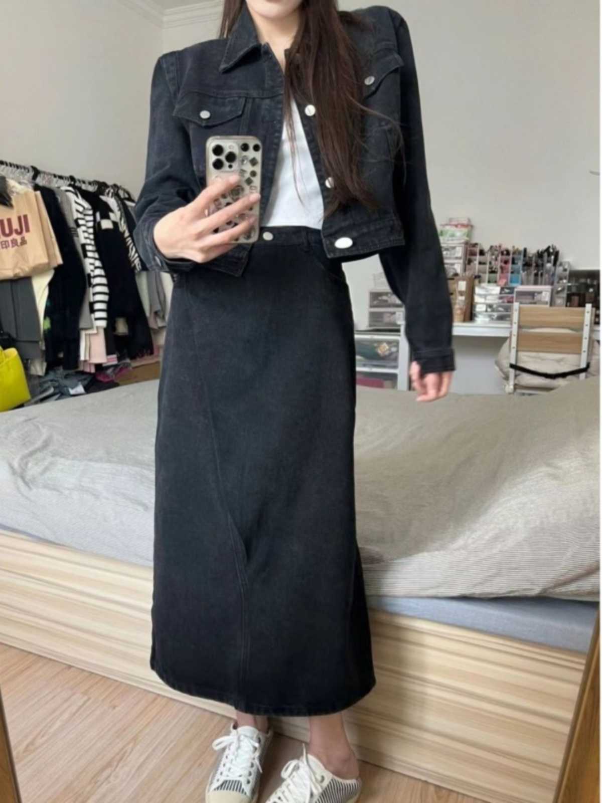 https://fulmo-img-server.com/denimmode/1756497549781_sbo9mesq_11t0d41c.jpeg
