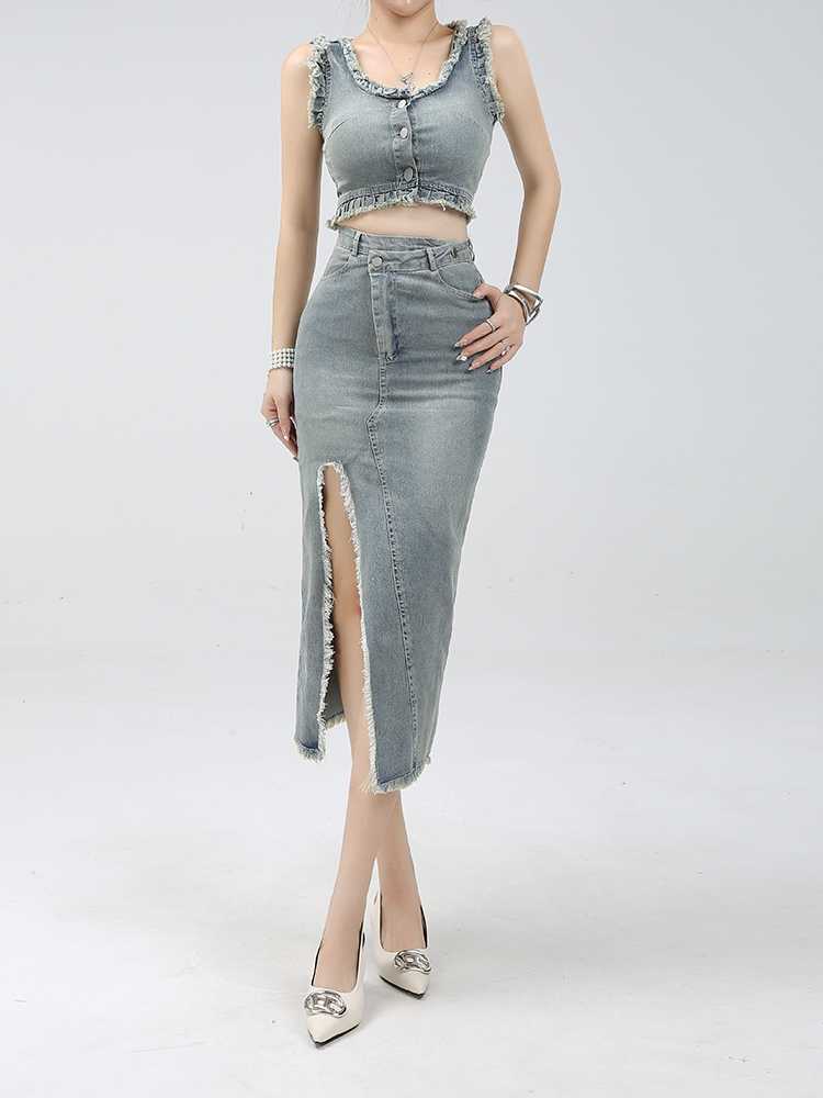 https://fulmo-img-server.com/denimmode/1756497748942_kf87hthd_bq6xbn5a.jpeg