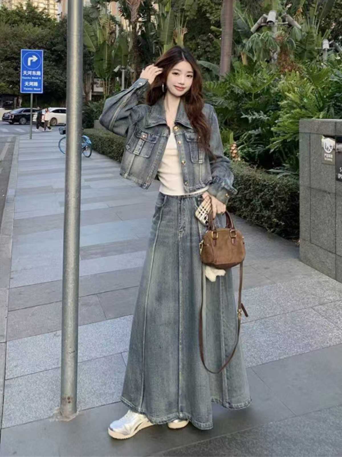 https://fulmo-img-server.com/denimmode/1756497820645_nlg6gd4g_sclpwa2j.jpeg