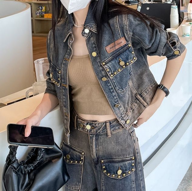デニムセットアップ ビンテージ風ショート丈ジャケットとワイドパンツの上下組み