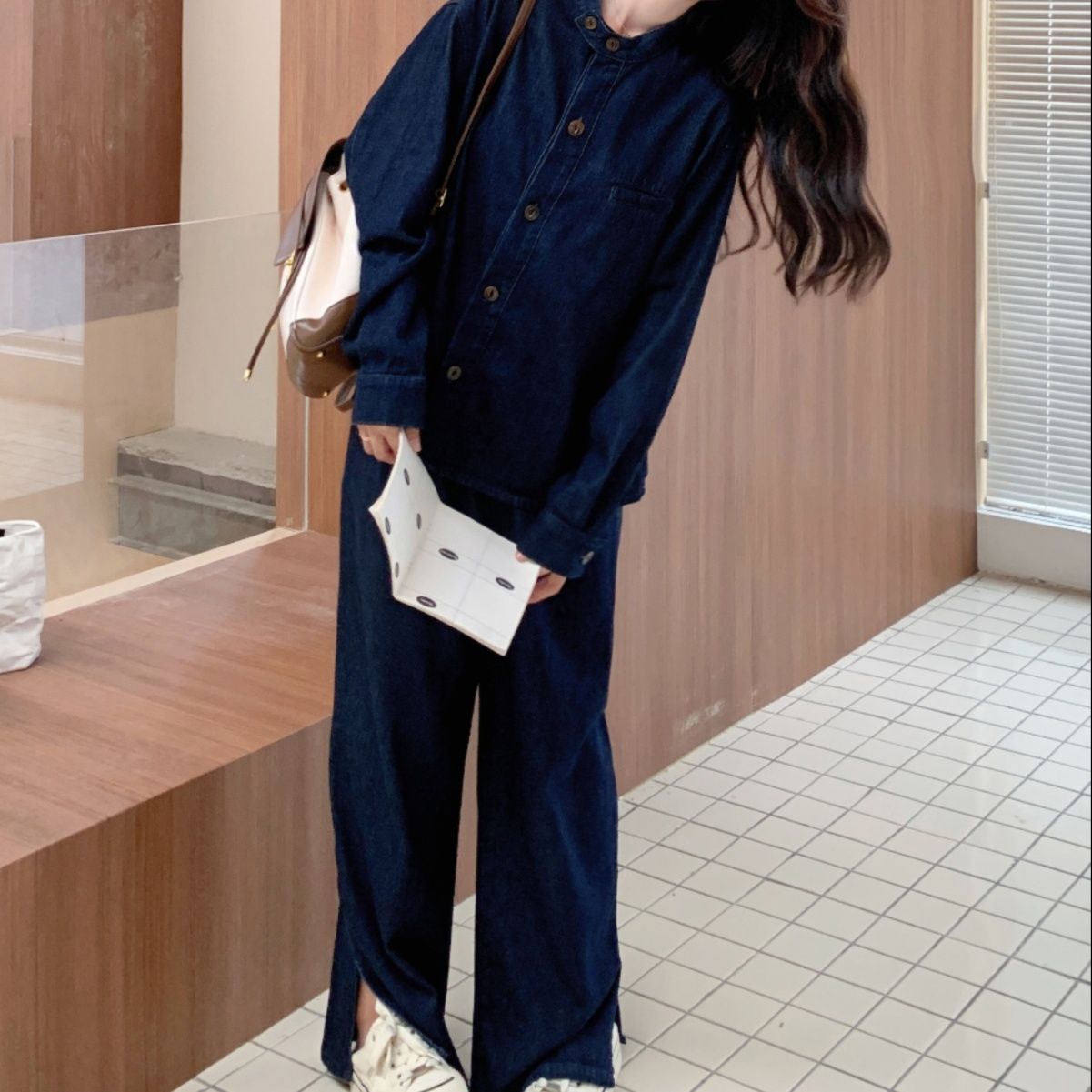 デニムセットアップ ゆったりシルエットの上下セット