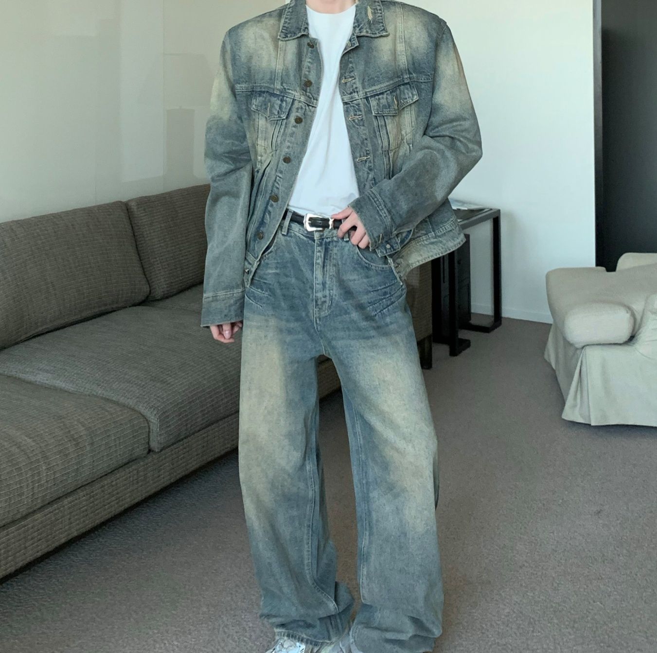 https://fulmo-img-server.com/denimmode/1756958444172_vynprcvl_x9mgl7tv.jpeg