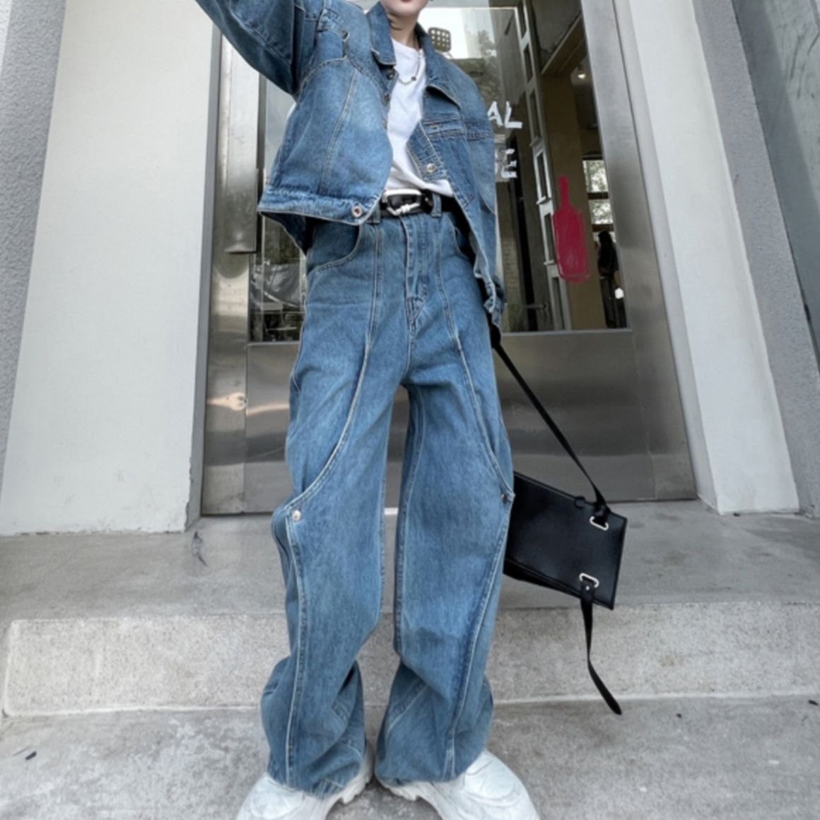 https://fulmo-img-server.com/denimmode/1756958930944_6rmo5n7w_zsulew9q.jpeg