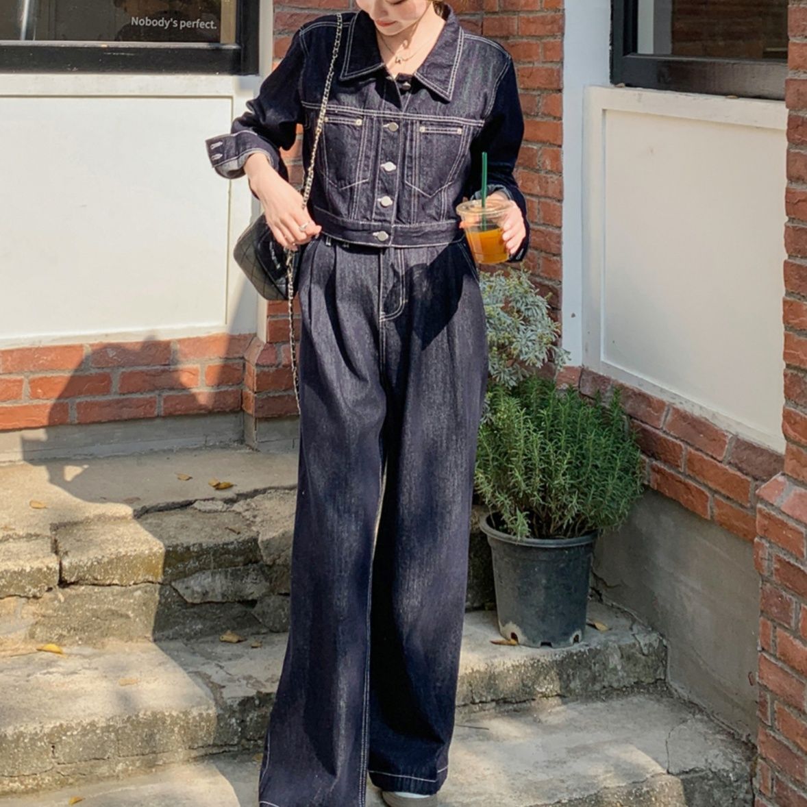 https://fulmo-img-server.com/denimmode/1756962038066_omr7ot8p_0g6va105.jpeg
