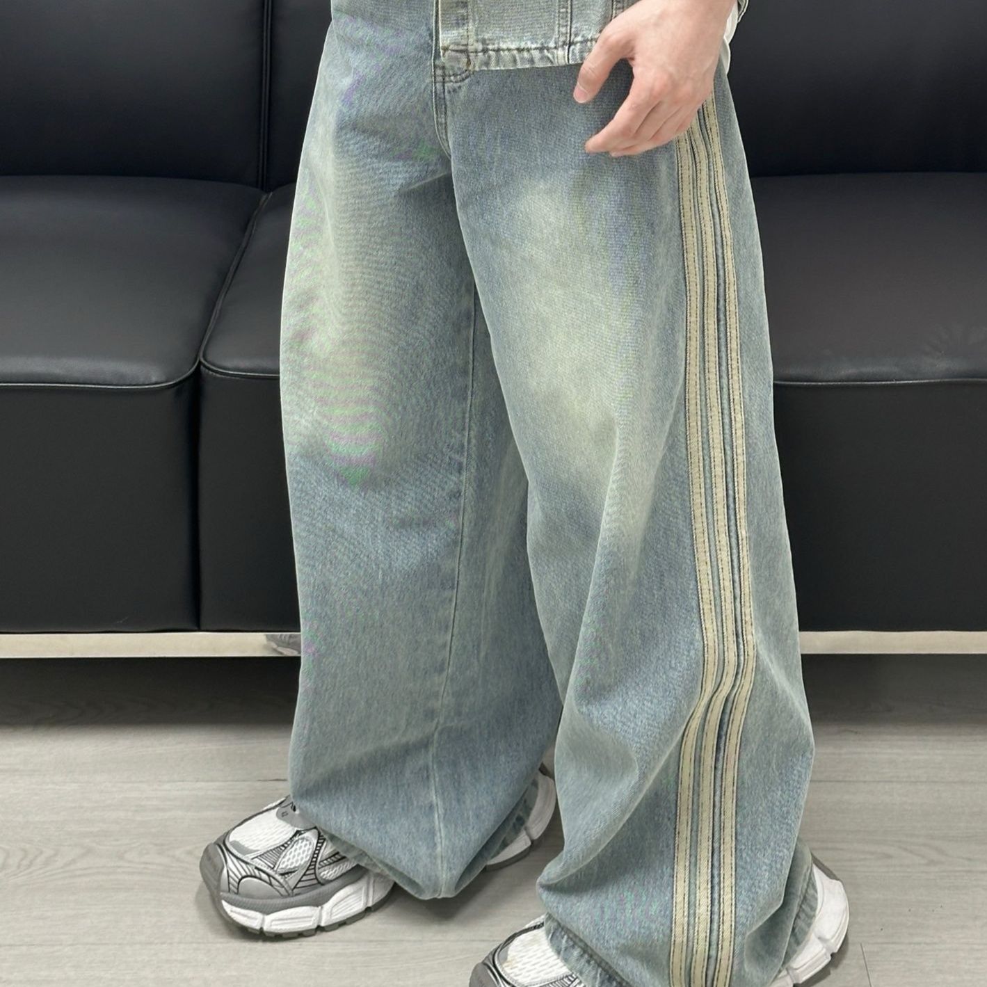 https://fulmo-img-server.com/denimmode/1757133738068_s1305fub_45j5ayg0.jpeg