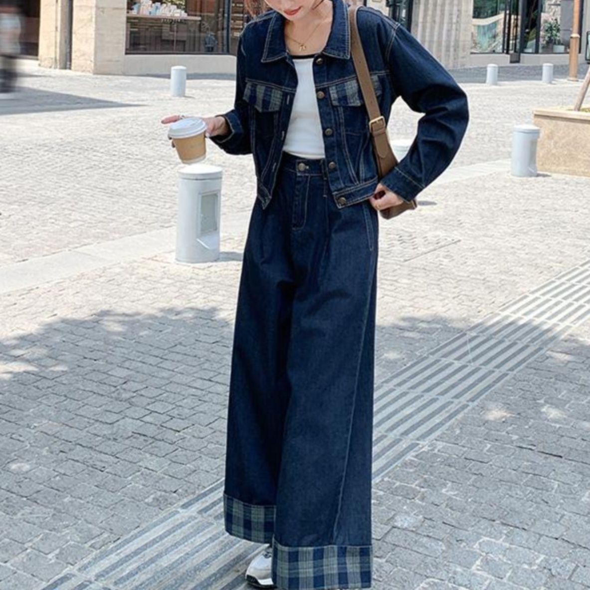 https://fulmo-img-server.com/denimmode/1757136392560_s7e2i4lt_qj4t3m1v.jpeg
