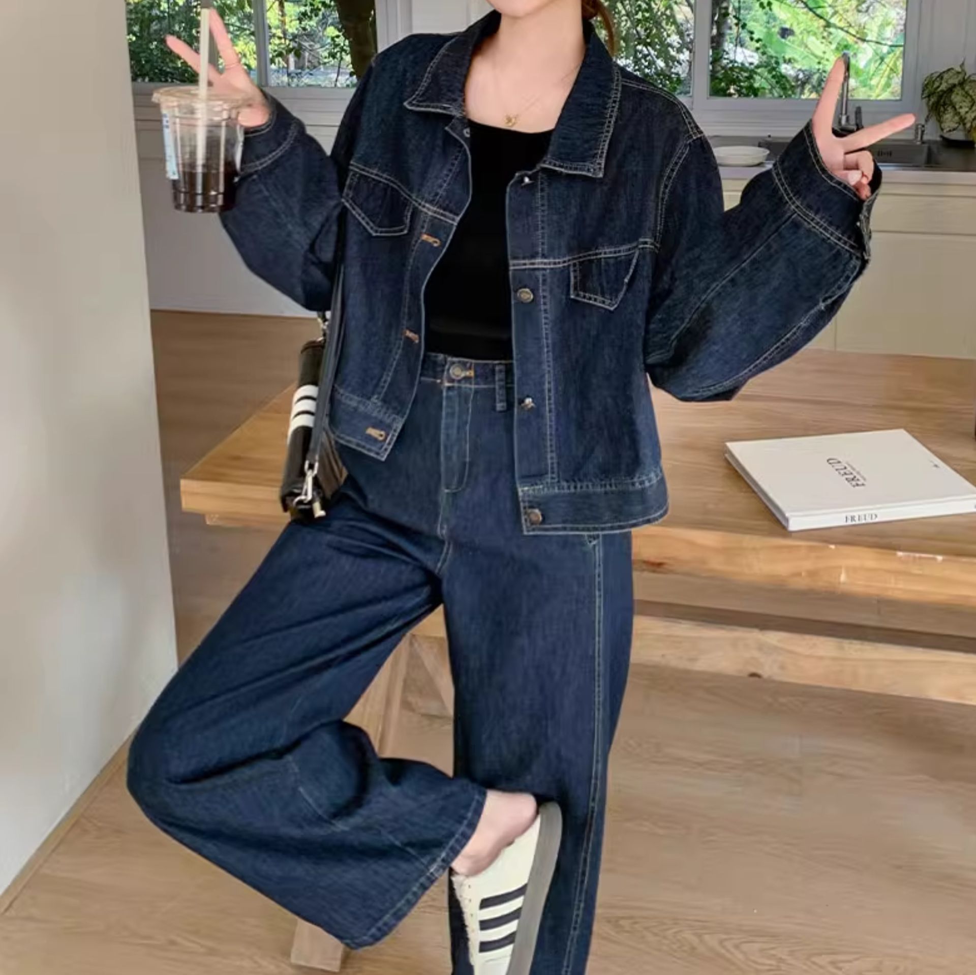 https://fulmo-img-server.com/denimmode/1758260172516_dq73418r_hjtzudt5.jpeg