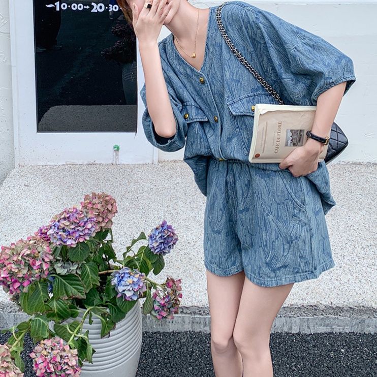https://fulmo-img-server.com/denimmode/1758765333817_icg9ofsd_e8zpu0vo.jpeg